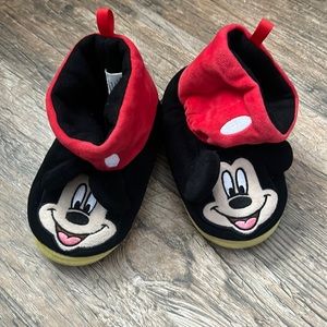 Mickey mouse slippers size 7-8